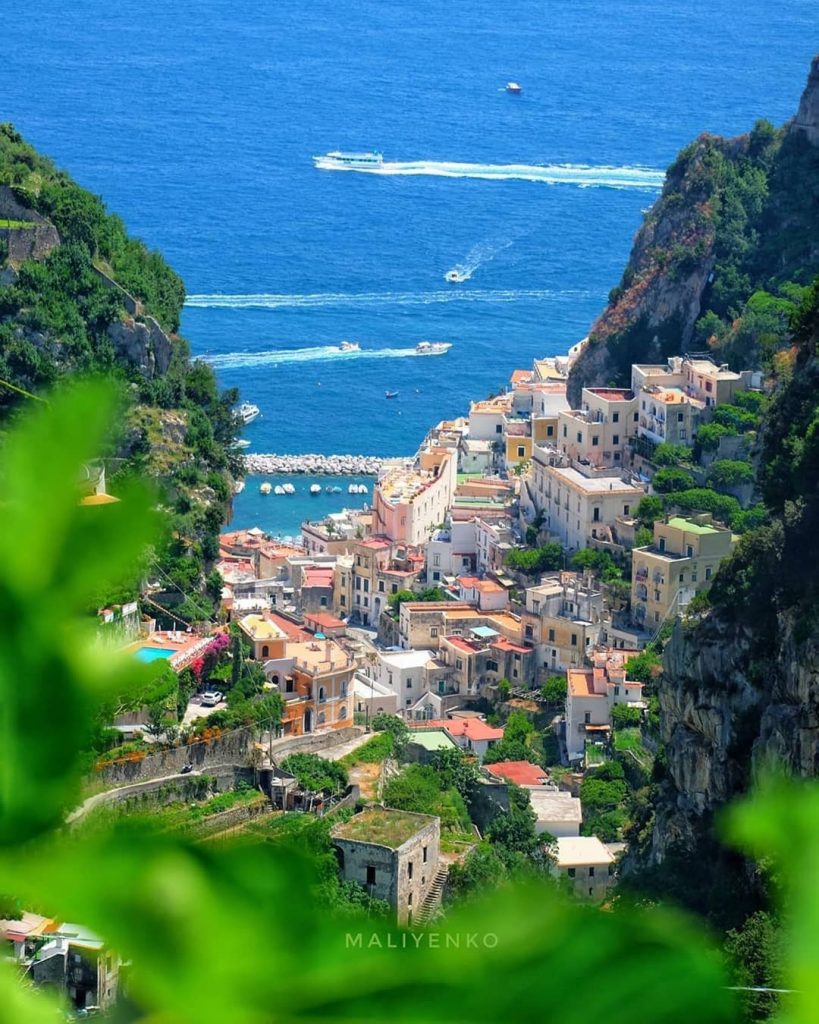 Valle delle Ferriere hike in Amalfi Coast